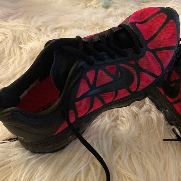 NIKE Air max athletic shoes - Picture 9 of 16